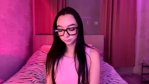 Snapshot of nilsamazuo chatting on 11.28.25 Margot online show from 11.28.25