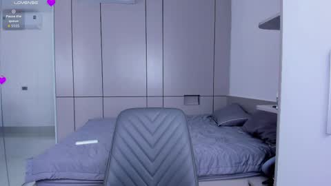 Nina online show from 04.06.26