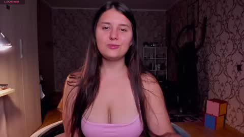 Snapshot of nina__si chatting on 06.27.26 Nina online show from 06.27.26