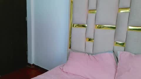 Nina Carther online show from 11.26.25