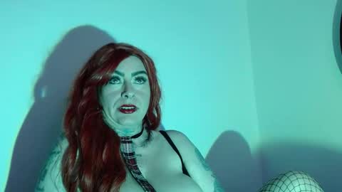 nina_foxx02 online show from 12.20.25