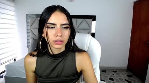  Nina  online show from 01.28.25