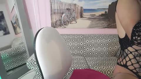 Nina online show from 10.30.25