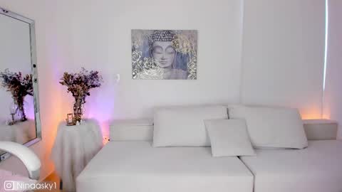    online show from 02.20.25