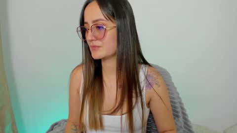 Nina online show from 09.20.25