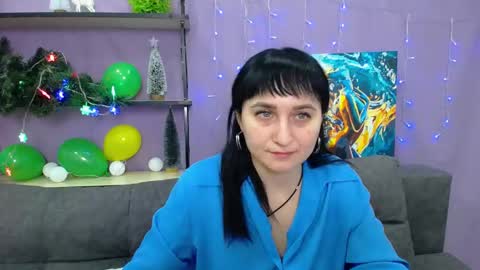 Snapshot of ninaflawlees chatting on 01.11.25 ninaflawlees online show from 01.11.25