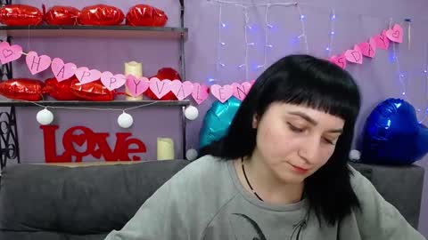 Snapshot of ninaflawlees chatting on 02.11.25 ninaflawlees online show from 02.11.25