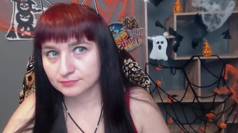 Snapshot of ninaflawlees chatting on 10.30.25 ninaflawlees online show from 10.30.25