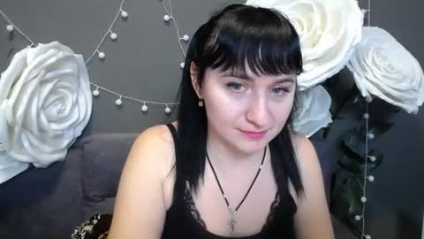 Snapshot of ninaflawlees chatting on 11.23.25 ninaflawlees online show from 11.23.25