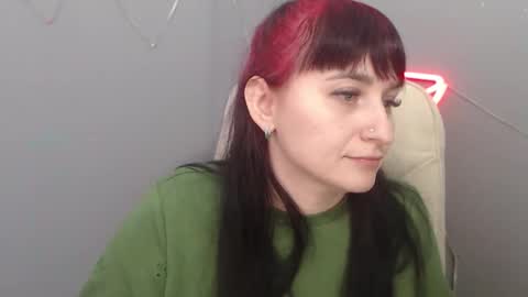 Snapshot of ninaflawlees chatting on 02.27.26 ninaflawlees online show from 02.27.26