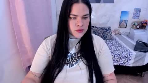 Snapshot of ninafuentes2x chatting on 01.15.26 NinaFuentes online show from 01.15.26