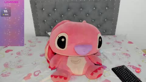 Snapshot of ninagrey03 chatting on 01.23.25 Valentina online show from 01.23.25