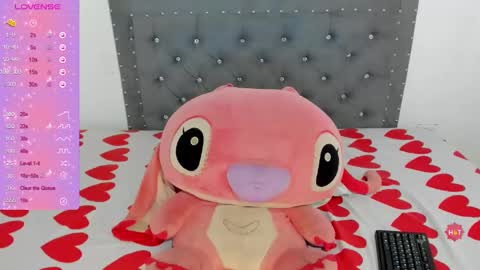 Snapshot of ninagrey03 chatting on 02.15.25 Valentina online show from 02.15.25