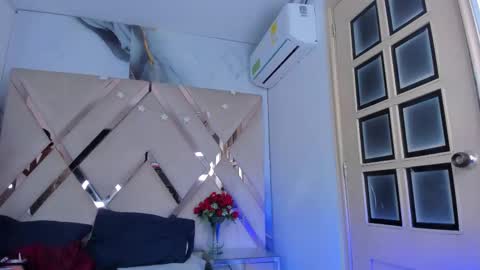 Snapshot of ninahtx chatting on 11.16.25 ninahtx online show from 11.16.25