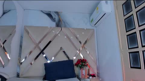 Snapshot of ninahtx chatting on 11.24.25 ninahtx online show from 11.24.25