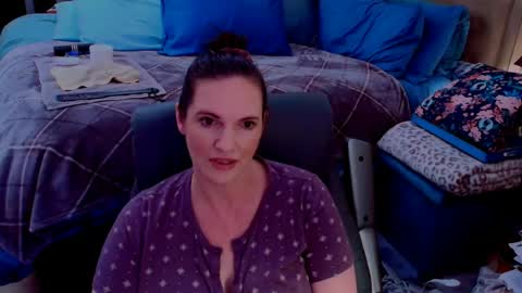 Snapshot of ninajaymes chatting on 06.26.26 Nina Jaymes online show from 06.26.26