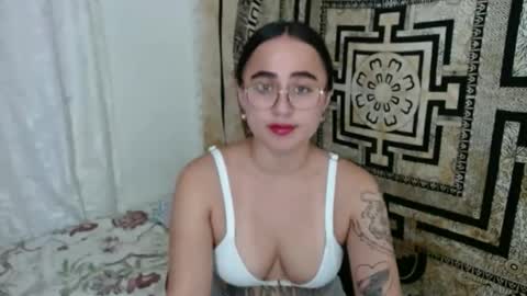 N I N A online show from 11.03.25