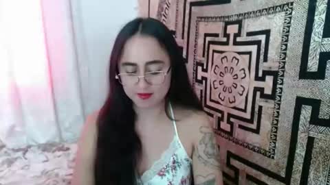 N I N A online show from 11.07.25