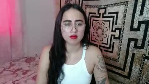 N I N A online show from 11.13.25