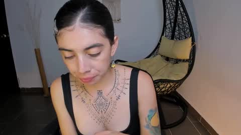 ninamonroee online show from 02.13.25