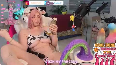 Nina online show from 09.29.25