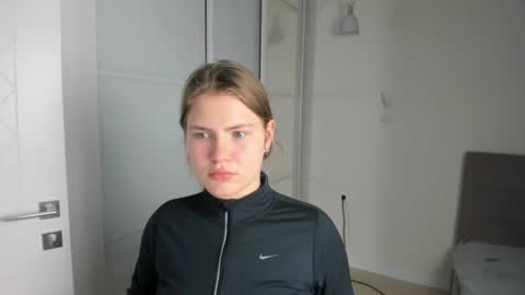 ninarihh online show from 03.01.25