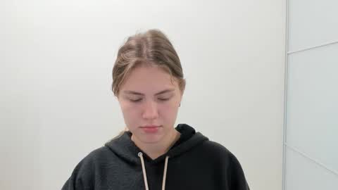 ninarihh online show from 11.02.25