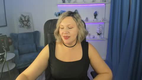 ninastarle online show from 11.06.25