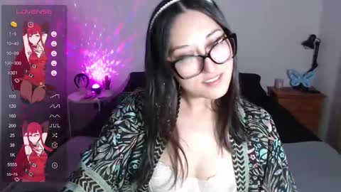 Ninimoon online show from 10.05.25