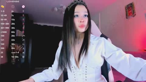 Snapshot of ninjahun chatting on 12.10.24 Yumi ig yumibaee online show from 12.10.24