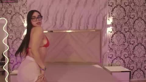 Ninnaaaa online show from 01.10.26