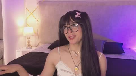 nioki_ online show from 04.10.26