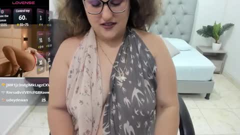 Snapshot of niraksil chatting on 02.17.25 Niraksil online show from 02.17.25