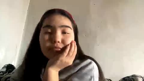 Snapshot of nitadecember chatting on 12.14.25 Molly online show from 12.14.25