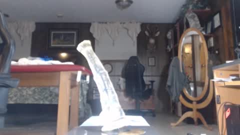 Snapshot of niteluvr chatting on 09.16.25 Night Lover online show from 09.16.25