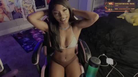 NIVIA WOLFE online show from 09.19.25