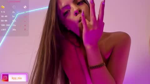 Nicki  online show from 09.25.25