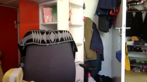 nixomuc online show from 02.21.25