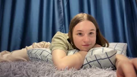 Tears Lora online show from 11.05.25