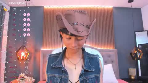 noa_03 online show from 02.04.26