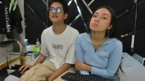 Snapshot of noa_arez chatting on 02.15.26 NoaandArez online show from 02.15.26