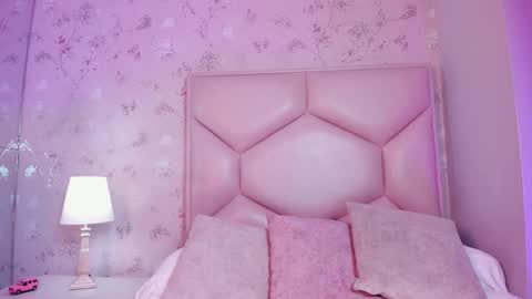   ambarsulliva  online show from 11.26.25