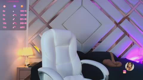   online show from 04.21.26