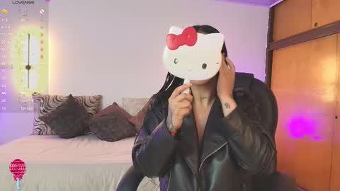 Gaby  Megan  Juliana  online show from 10.10.25