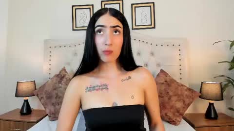 Snapshot of noa_morena chatting on 06.16.26 NATHALIA MORENO online show from 06.16.26