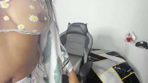 Snapshot of noa_morena_ chatting on 02.07.26 My name is Milena but can you call me Mile online show from 02.07.26