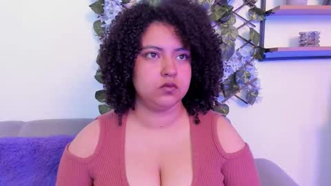 Snapshot of noa_veega chatting on 12.16.25 N O A online show from 12.16.25