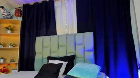 Noah  online show from 10.18.25