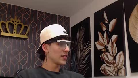 Noah Brigth online show from 03.03.25