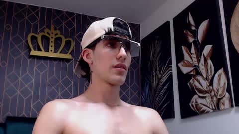 Noah Brigth online show from 03.06.25